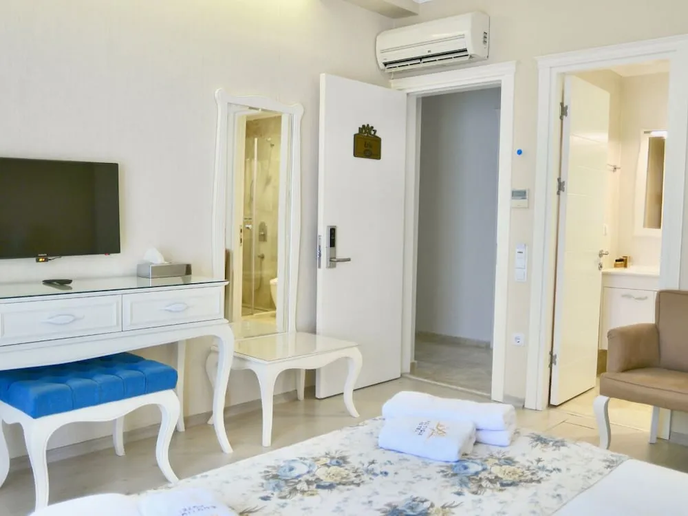 Standard Oda, 1 Büyük (Queen) Boy Yatak, Sigara İçilmez, Balkon
