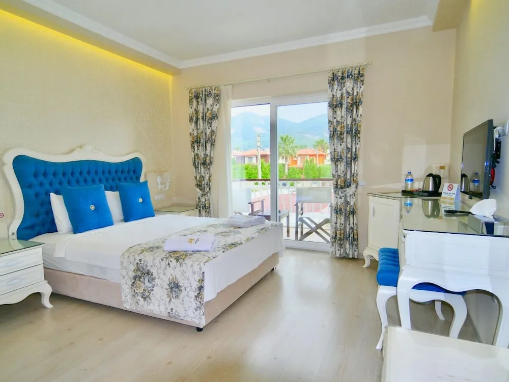 Standard Oda, 1 Büyük (Queen) Boy Yatak, Sigara İçilmez, Balkon