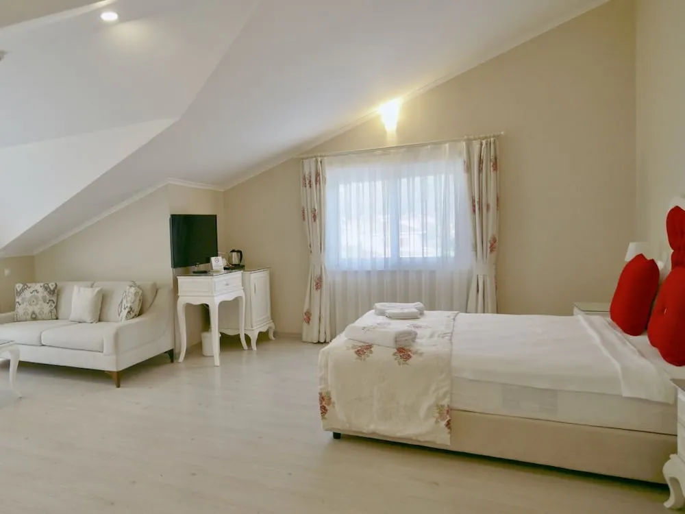 Family Çatı Katı (Loft), 2 Yatak Odası, Sigara İçilmez, Balkon