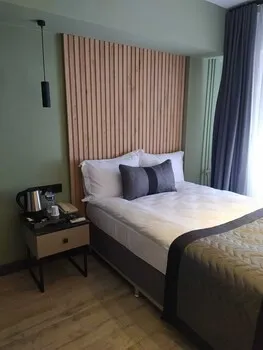 Hotel Leons