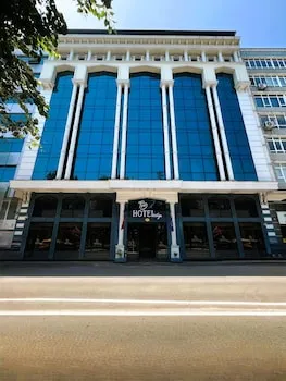 BM HOTEL CITY