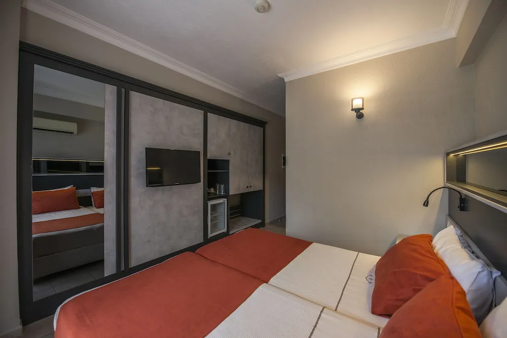 Standard Oda, Bahçe Manzaralı