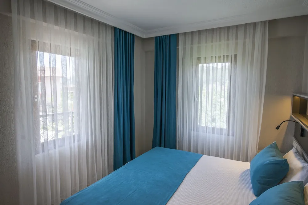 Premium Oda, Havuz Manzaralı
