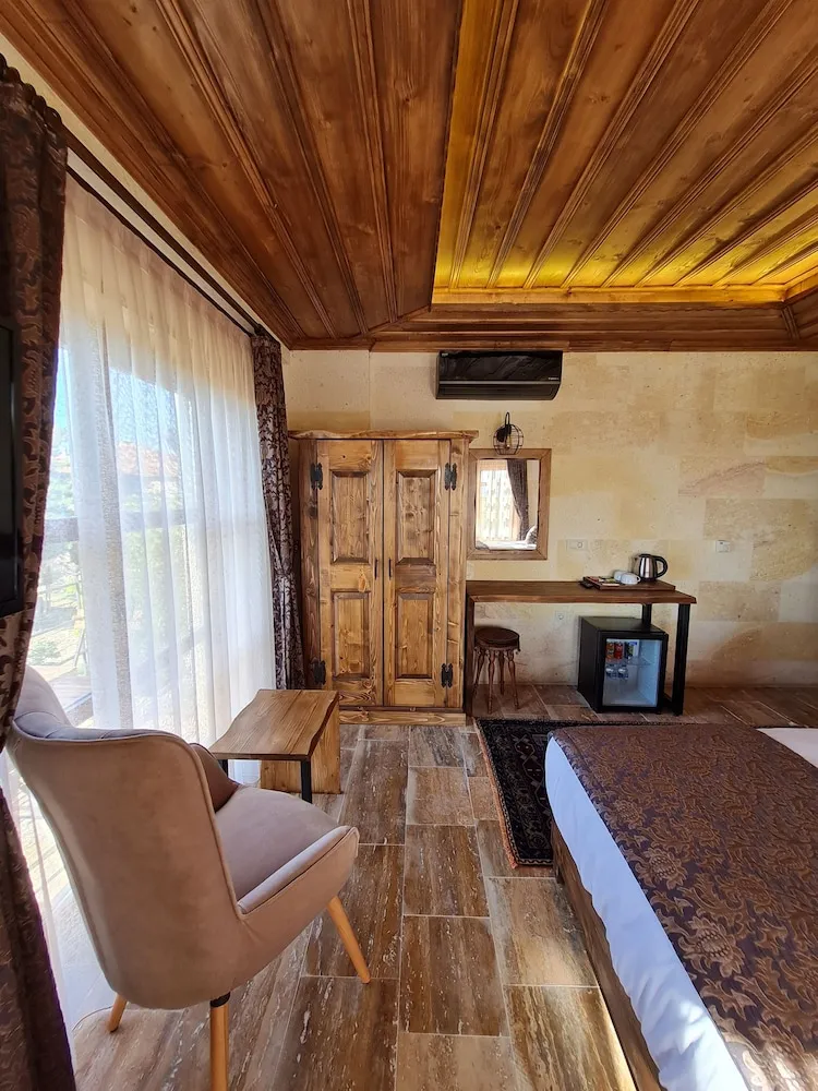 Superior Tek Büyük veya İki Ayrı Yataklı Oda