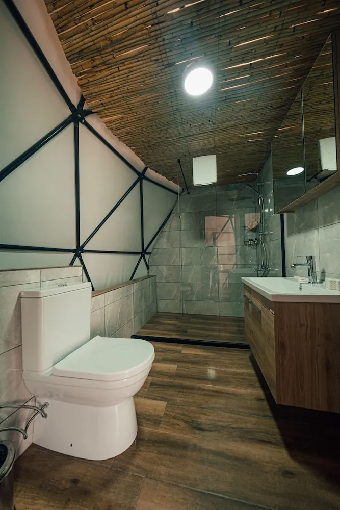 Design Tek Büyük Yataklı Oda