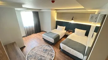 Nira Boutique Hotel