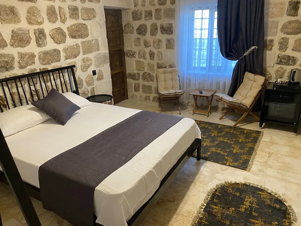 Comfort Tek Büyük Yataklı Oda