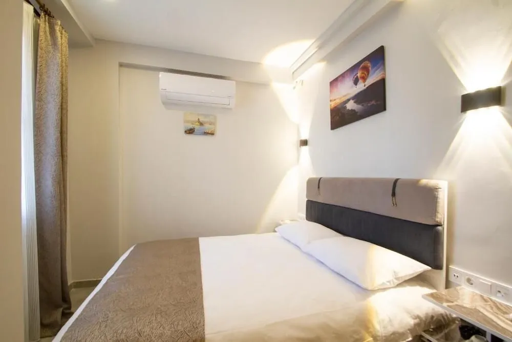 Comfort Tek Büyük Yataklı Oda