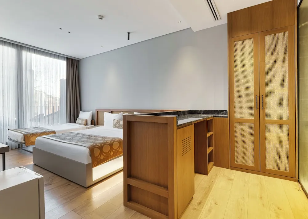 Triple Deluxe With Balcony