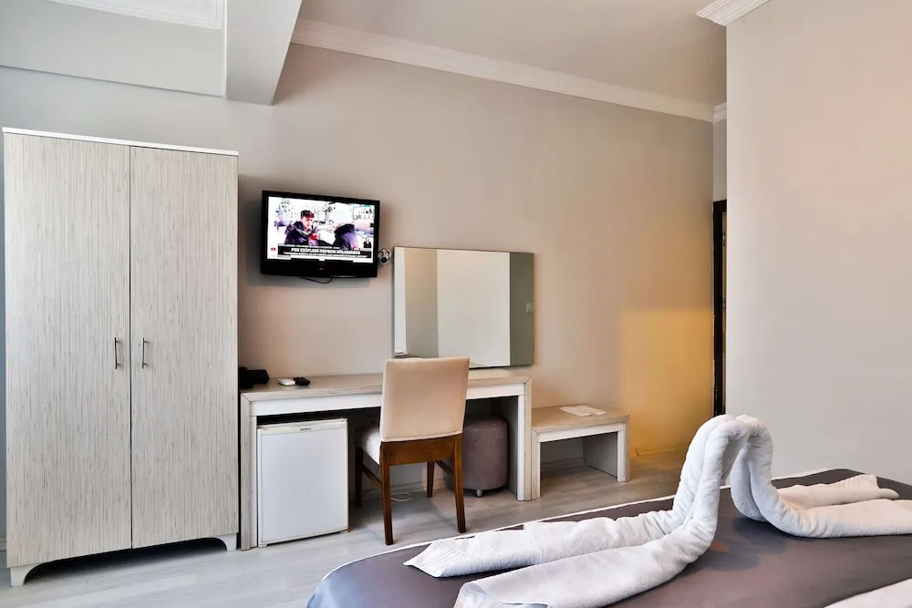 Deluxe Tek Büyük veya İki Ayrı Yataklı Oda