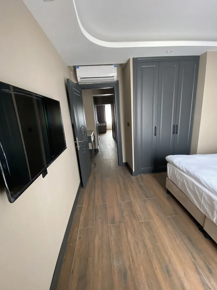 Studio Apartment, 1 King Bed with Sofa bed, Kitchenette, Annex Building, No Breakfast