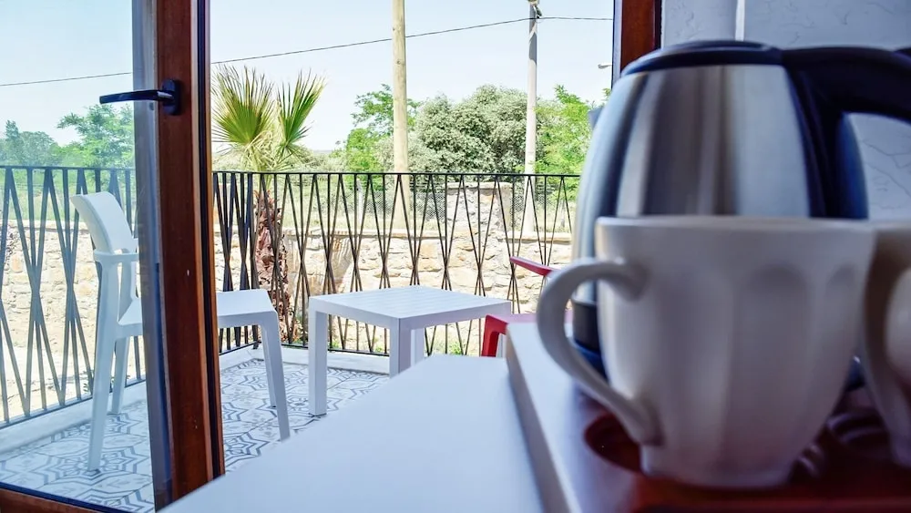 Economy Oda, 1 Büyük (Queen) Boy Yatak