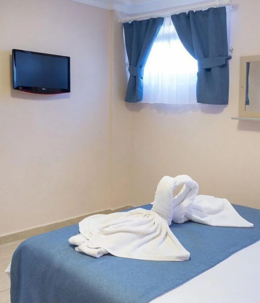 Economy Oda, Bodrum Kat