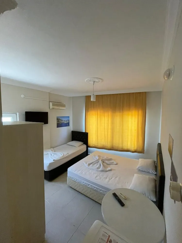 Ünlü Konaklama & Cafe