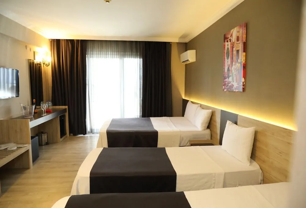 Family Dört Kişilik Oda