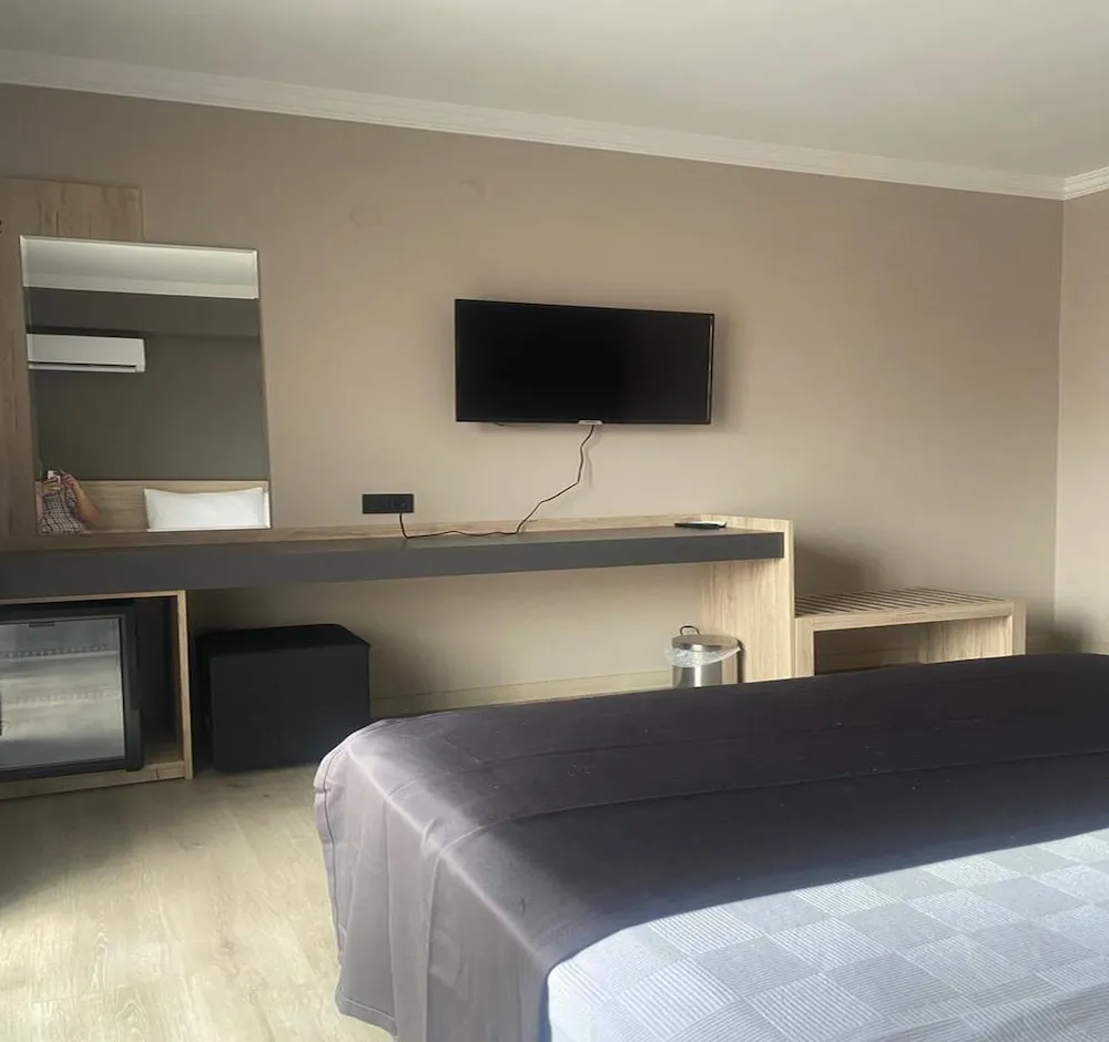 Deluxe Tek Büyük veya İki Ayrı Yataklı Oda