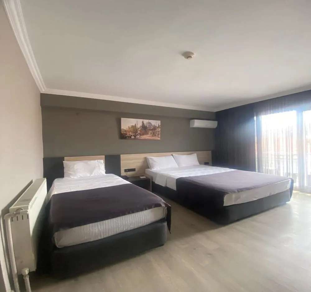 Standard Üç Kişilik Oda