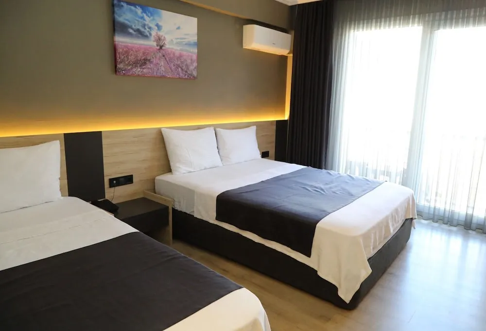 Standard Üç Kişilik Oda