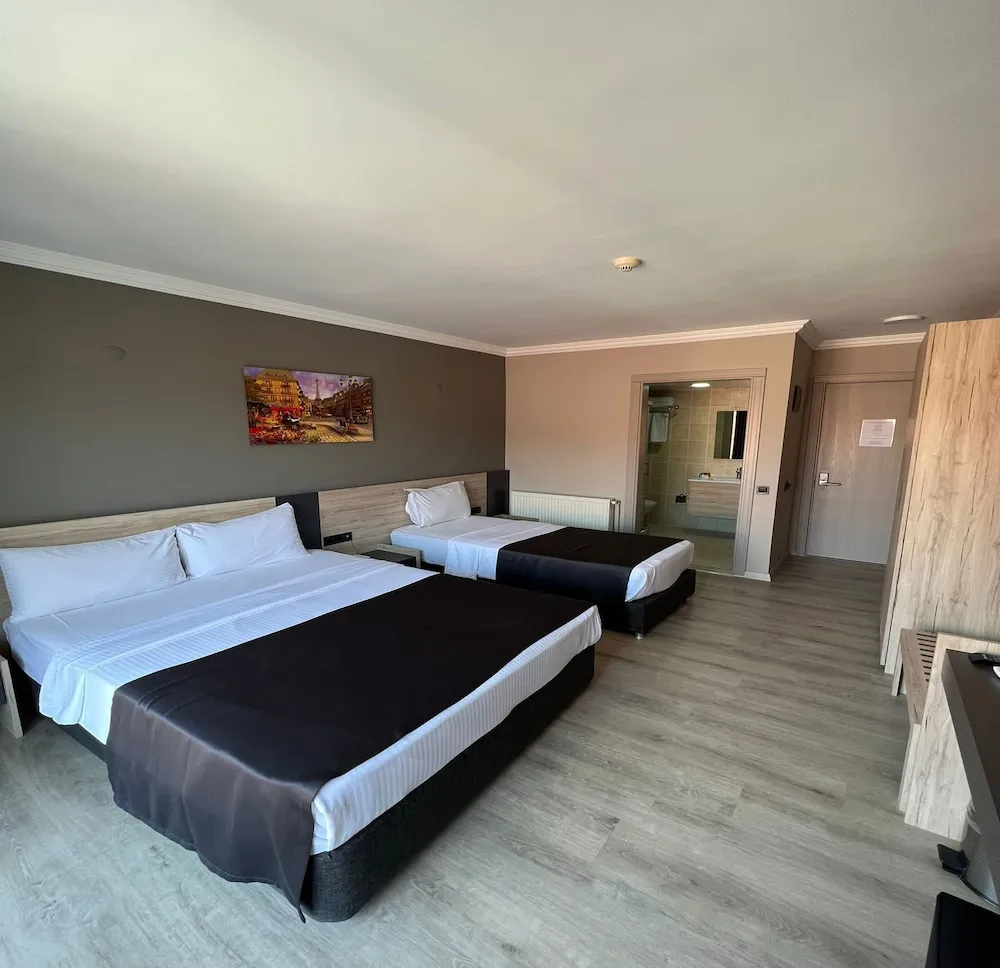 Standard Üç Kişilik Oda