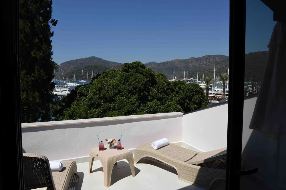Deluxe Studio, 2 Bedrooms, Balcony, Sea View - KLEOPATRA