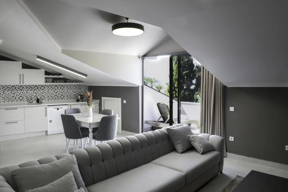 Deluxe Studio, 2 Bedrooms, Balcony, Sea View - KLEOPATRA