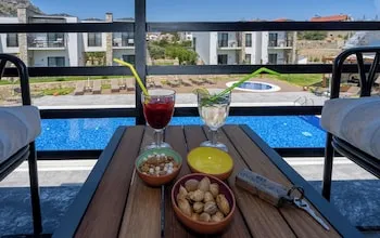 Dadya Bora Hotel