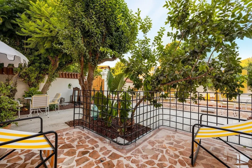 Tek Büyük Yataklı Oda, Balkon