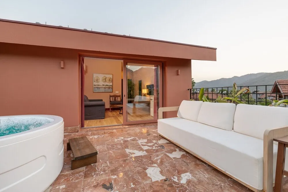 Family Çatı Katı Süiti (Penthouse)