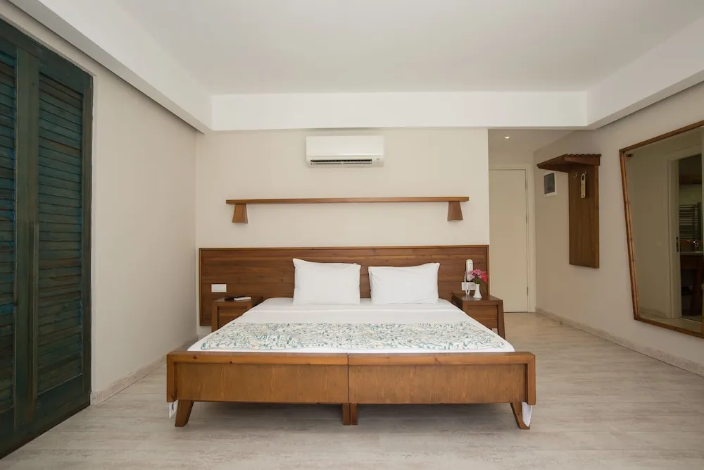 City Üç Kişilik Oda