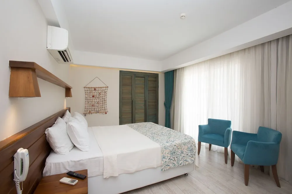 Standard Tek Büyük Yataklı Oda