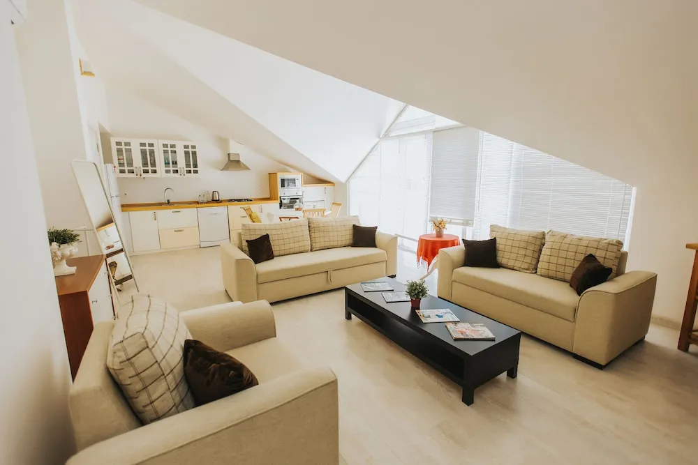 FAMILY TERRACE SUITE