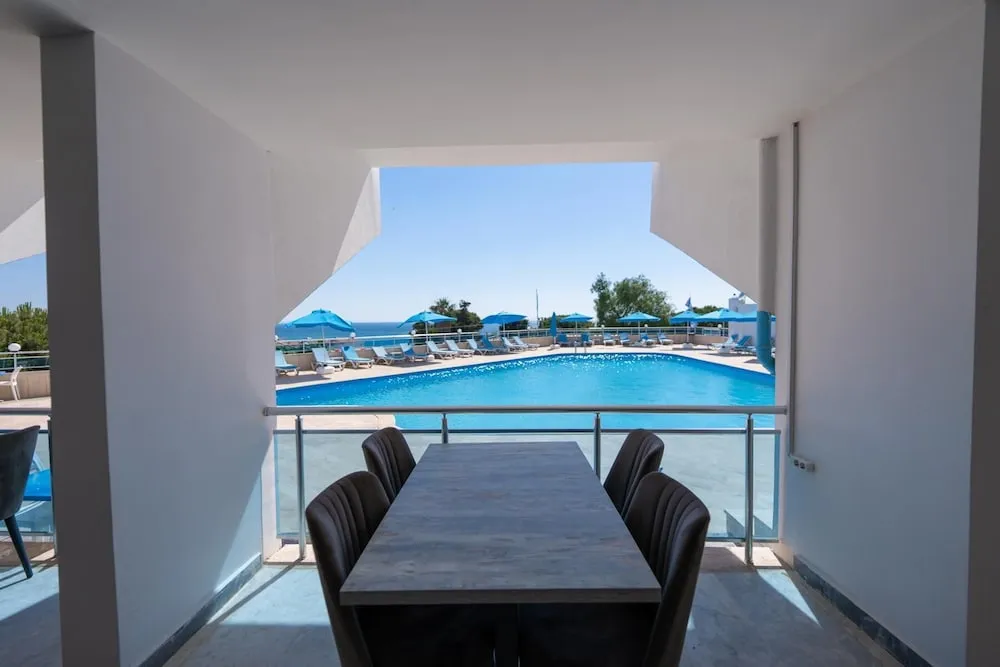 Standard Oda, Balkon, Deniz Manzaralı
