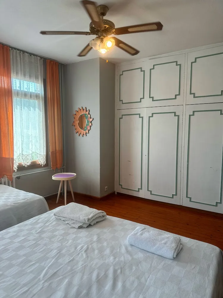 Family Üç Kişilik Oda