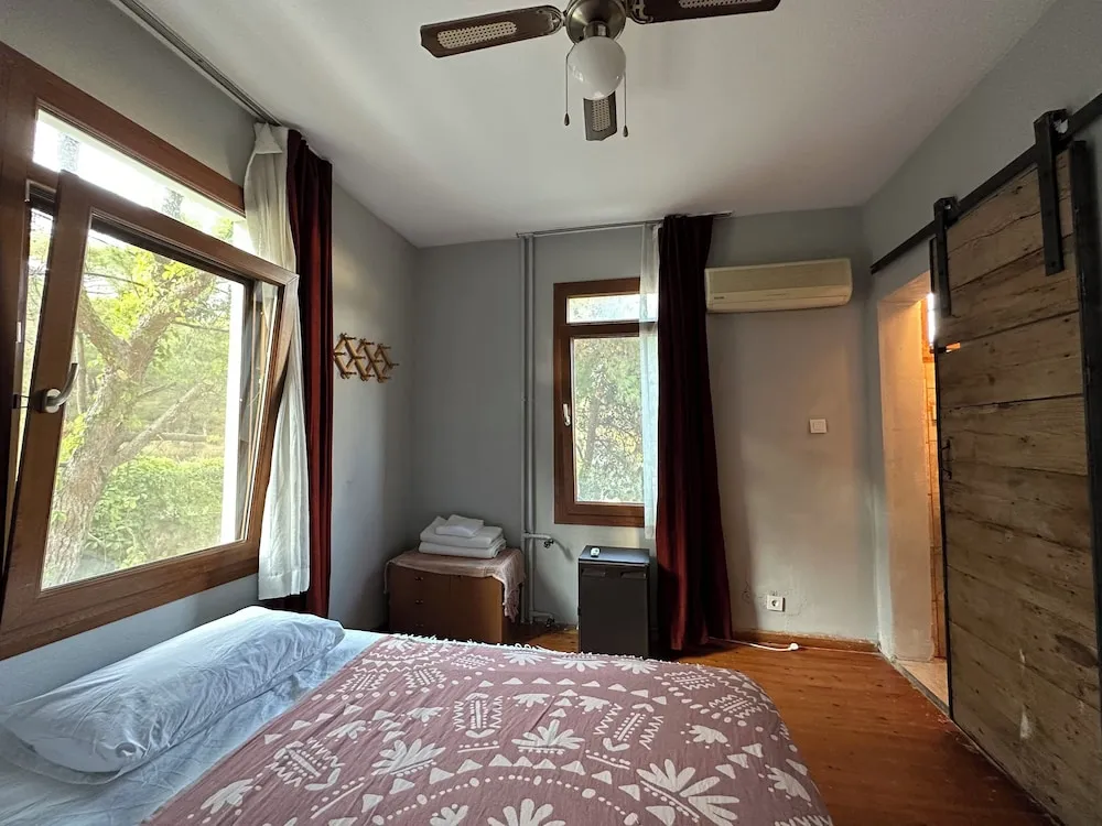 Comfort Tek Büyük veya İki Ayrı Yataklı Oda, 2 Yatak Odası