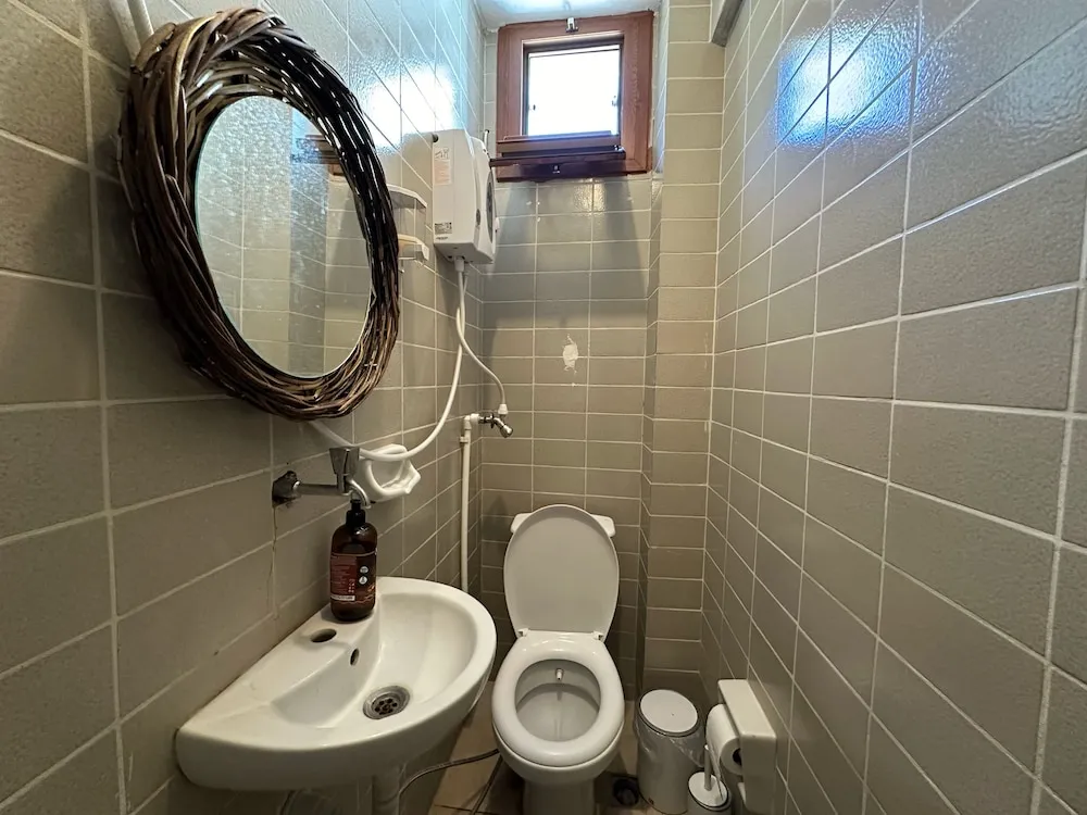 Economy Tek Büyük veya İki Ayrı Yataklı Oda