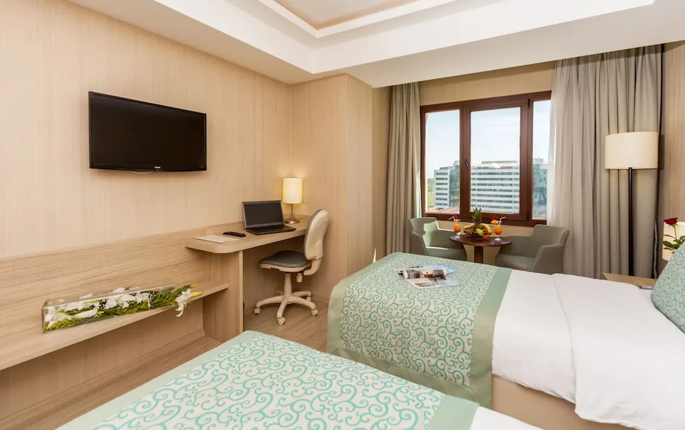 Deluxe Üç Kişilik Oda