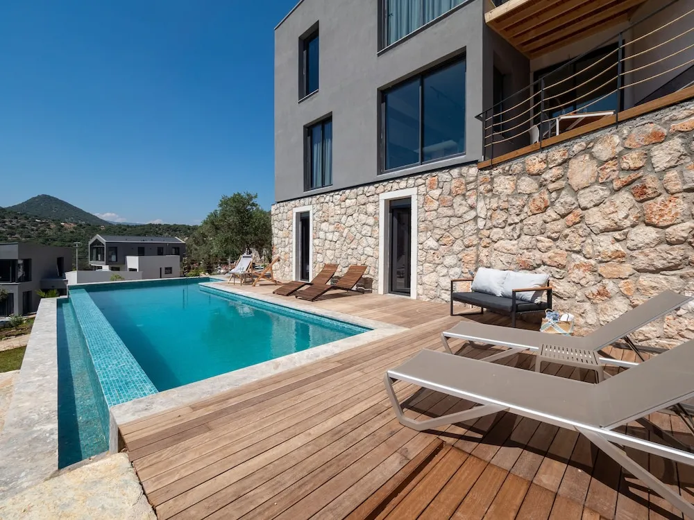Comfort Villa, Birden Çok Yatak Odası, Havuz Manzaralı