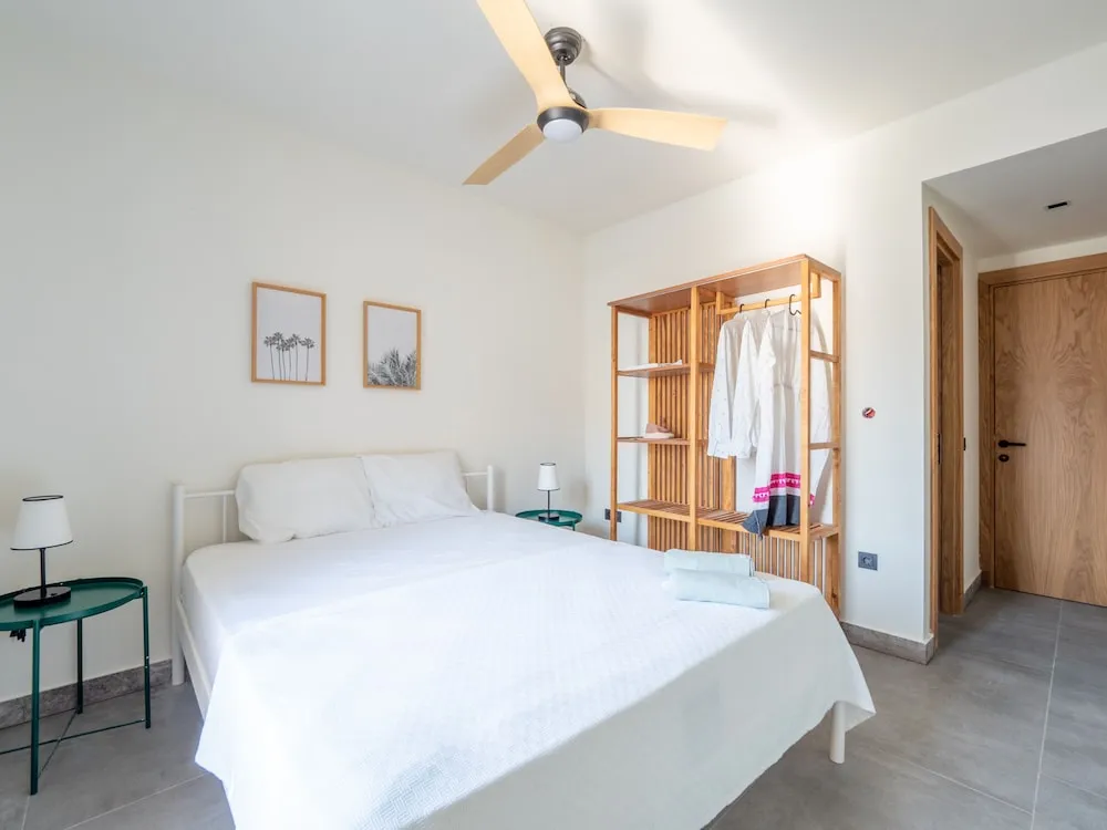 Comfort Villa, Birden Çok Yatak Odası, Havuz Manzaralı