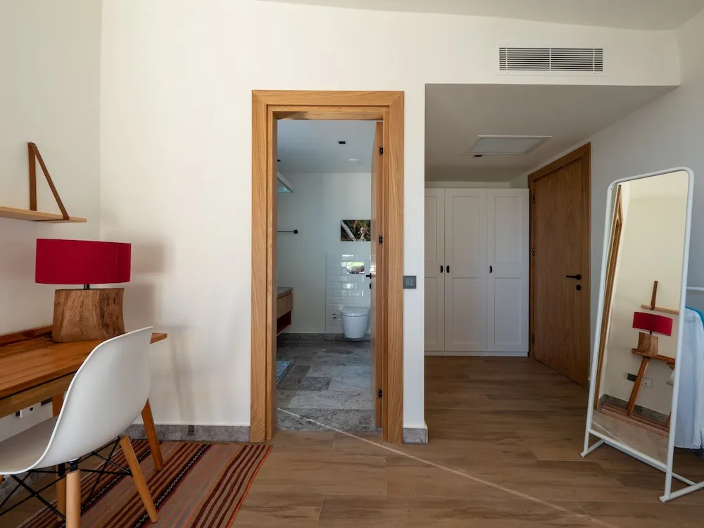 Comfort Villa, Birden Çok Yatak Odası, Havuz Manzaralı