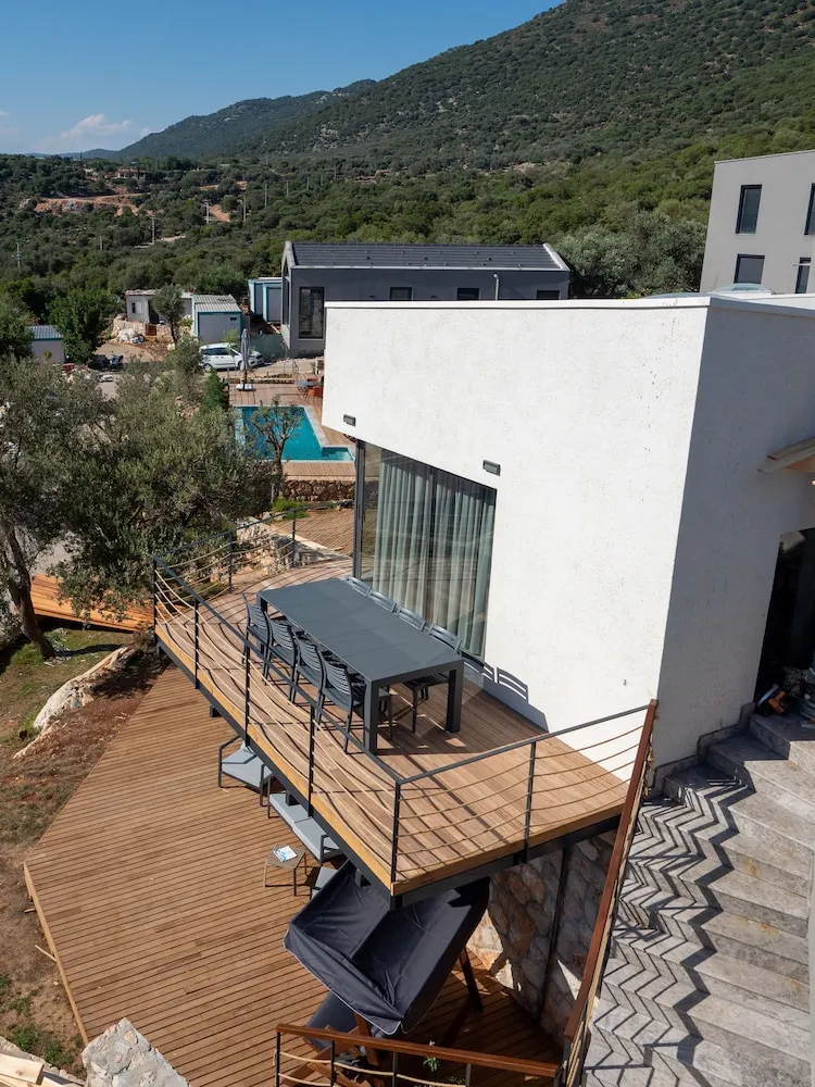 Luxury Villa, Birden Çok Yatak Odası, Havuz Manzaralı