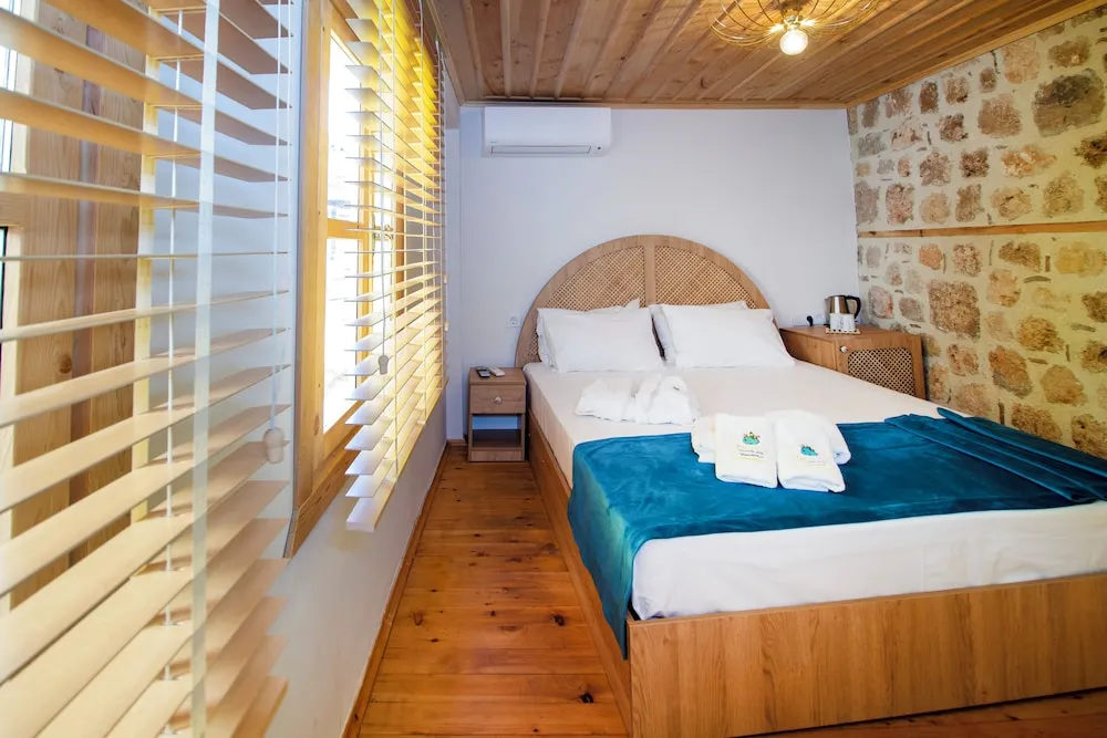 Basic Oda, 1 Çift Kişilik Yatak