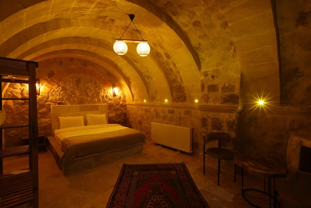 Comfort Tek Büyük Yataklı Oda