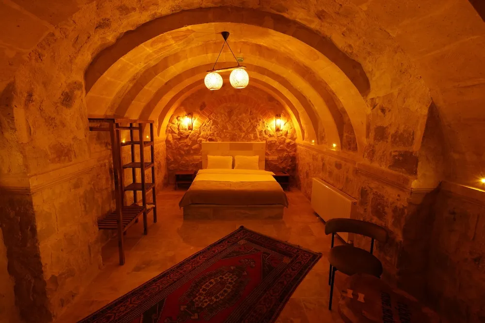 Comfort Tek Büyük Yataklı Oda