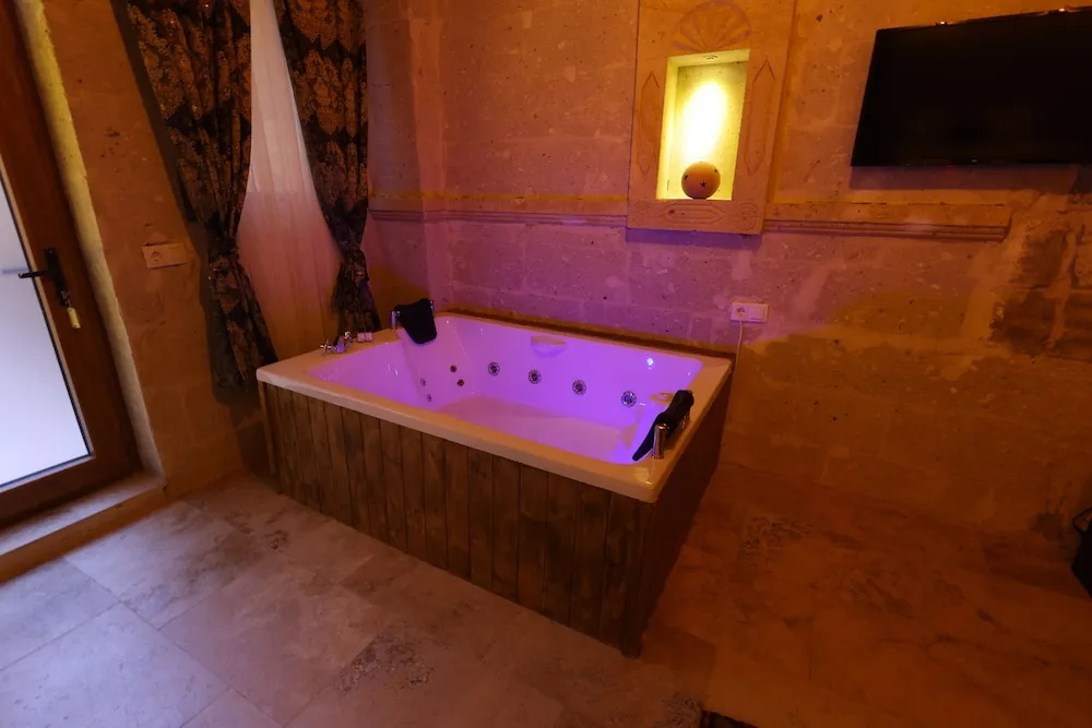 Superior Tek Büyük Yataklı Oda