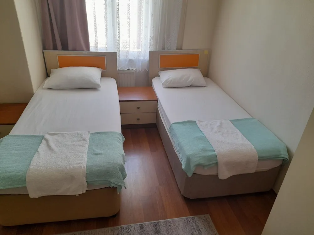 Economy İki Ayrı Yataklı Oda