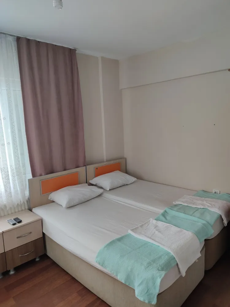 Comfort Tek Büyük Yataklı Oda