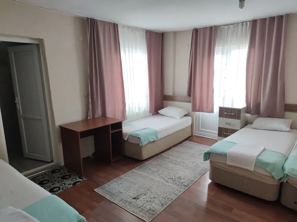 Family Dört Kişilik Oda