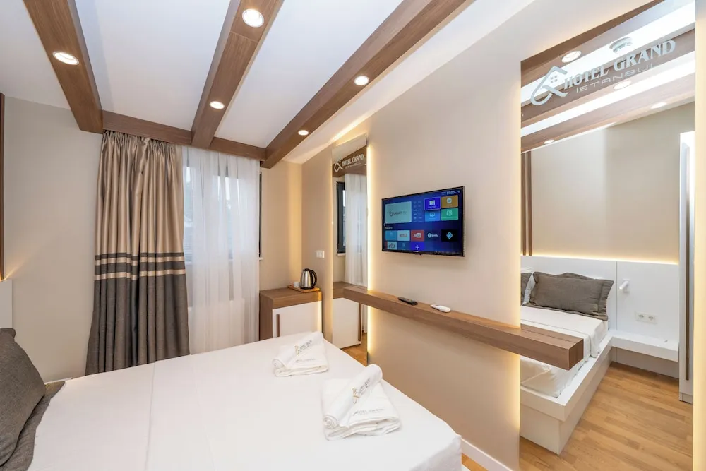 Deluxe Tek Büyük Yataklı Oda