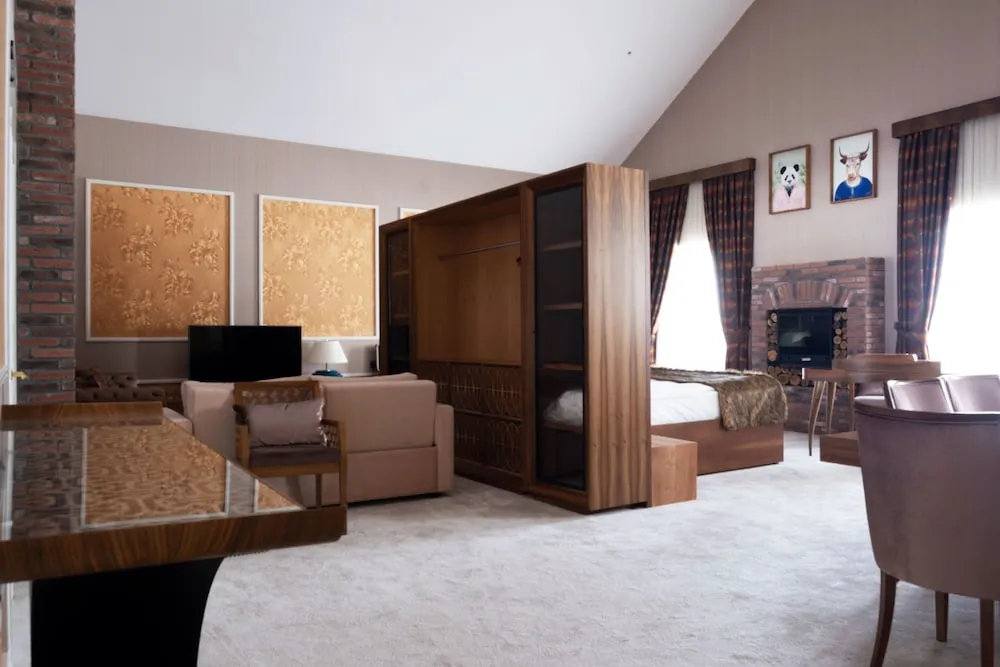 Deluxe Üç Kişilik Oda