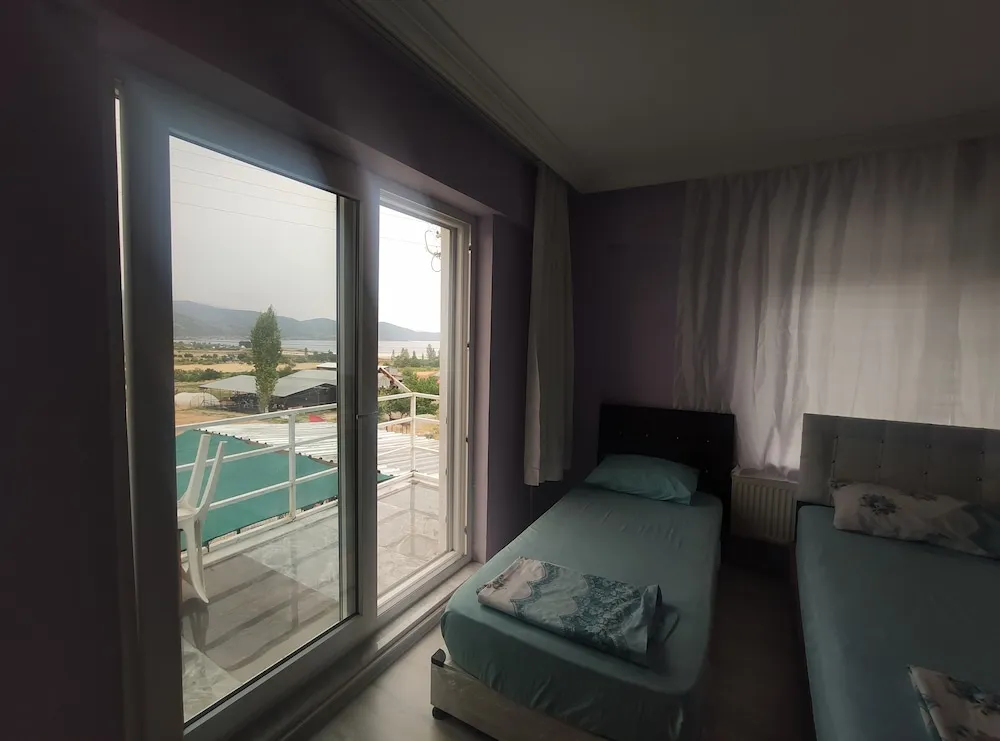 Family Dört Kişilik Oda, Birden Çok Yatak, Balkon, Göl Manzaralı